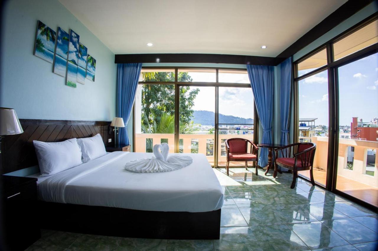 Riviera Patong Hotel Exterior foto